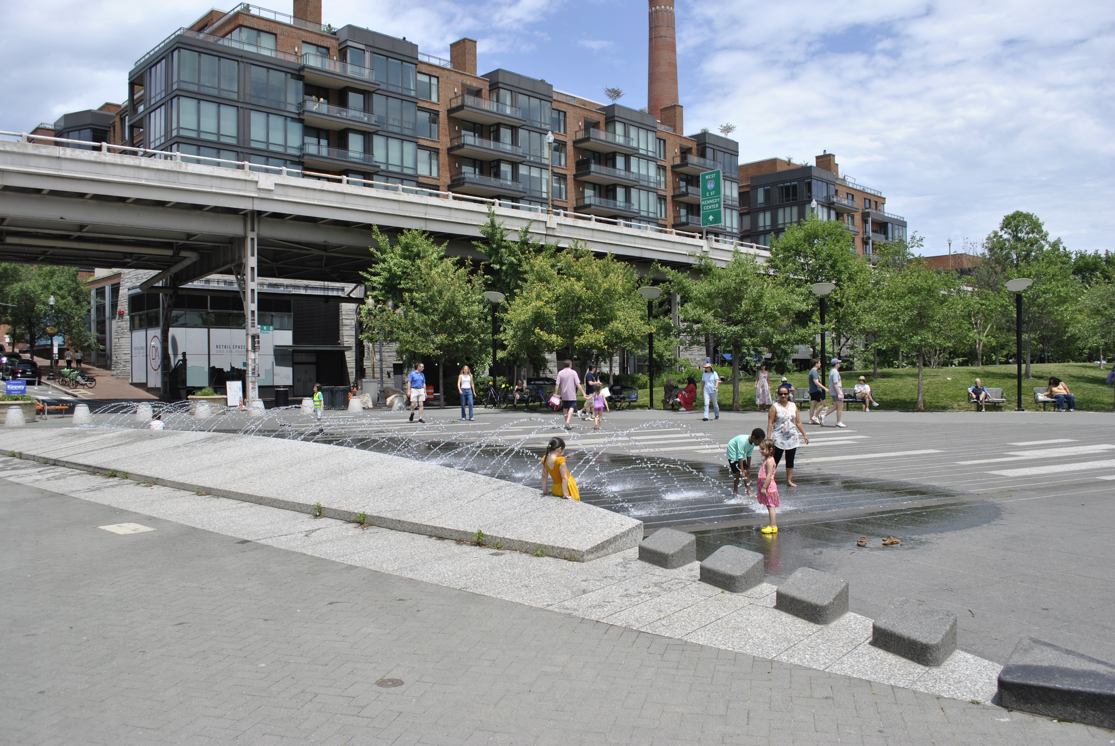 Georgetown Waterfront Park splash pad