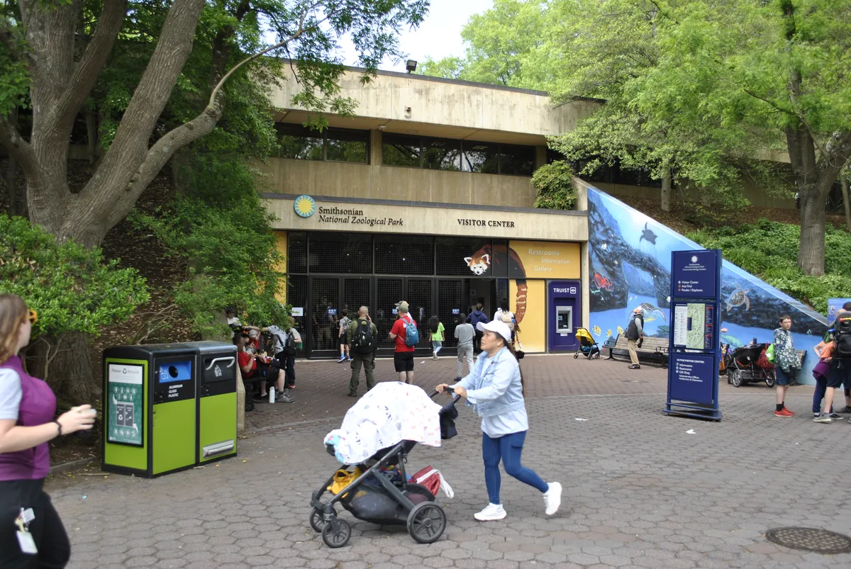 National Zoo visitor center entrance